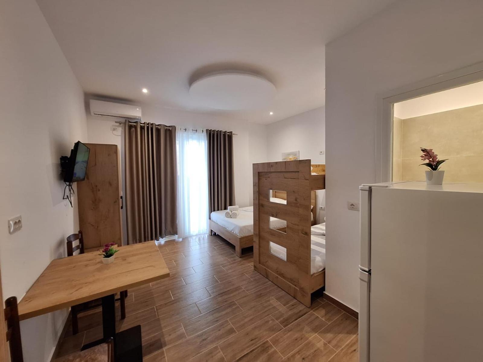 Xuxi Apartments Lukovë Eksteriør billede