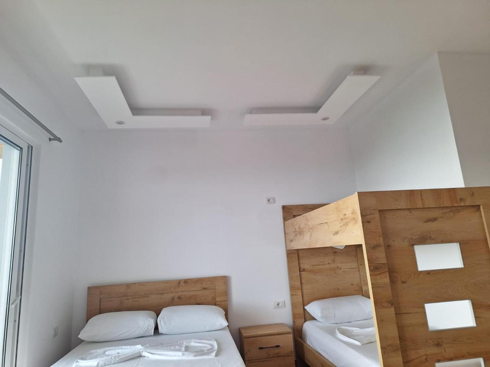 Xuxi Apartments Lukovë Eksteriør billede