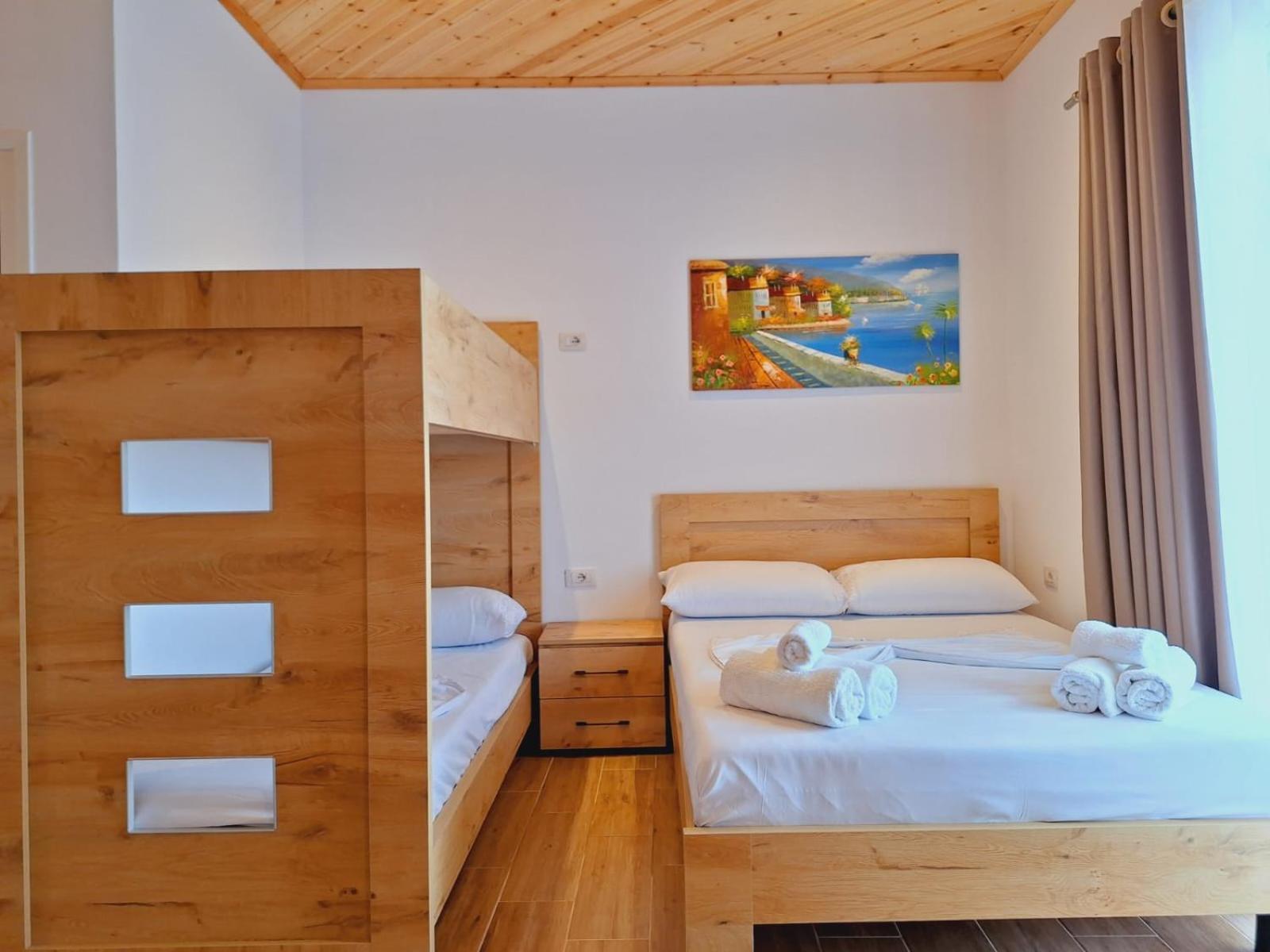 Xuxi Apartments Lukovë Eksteriør billede