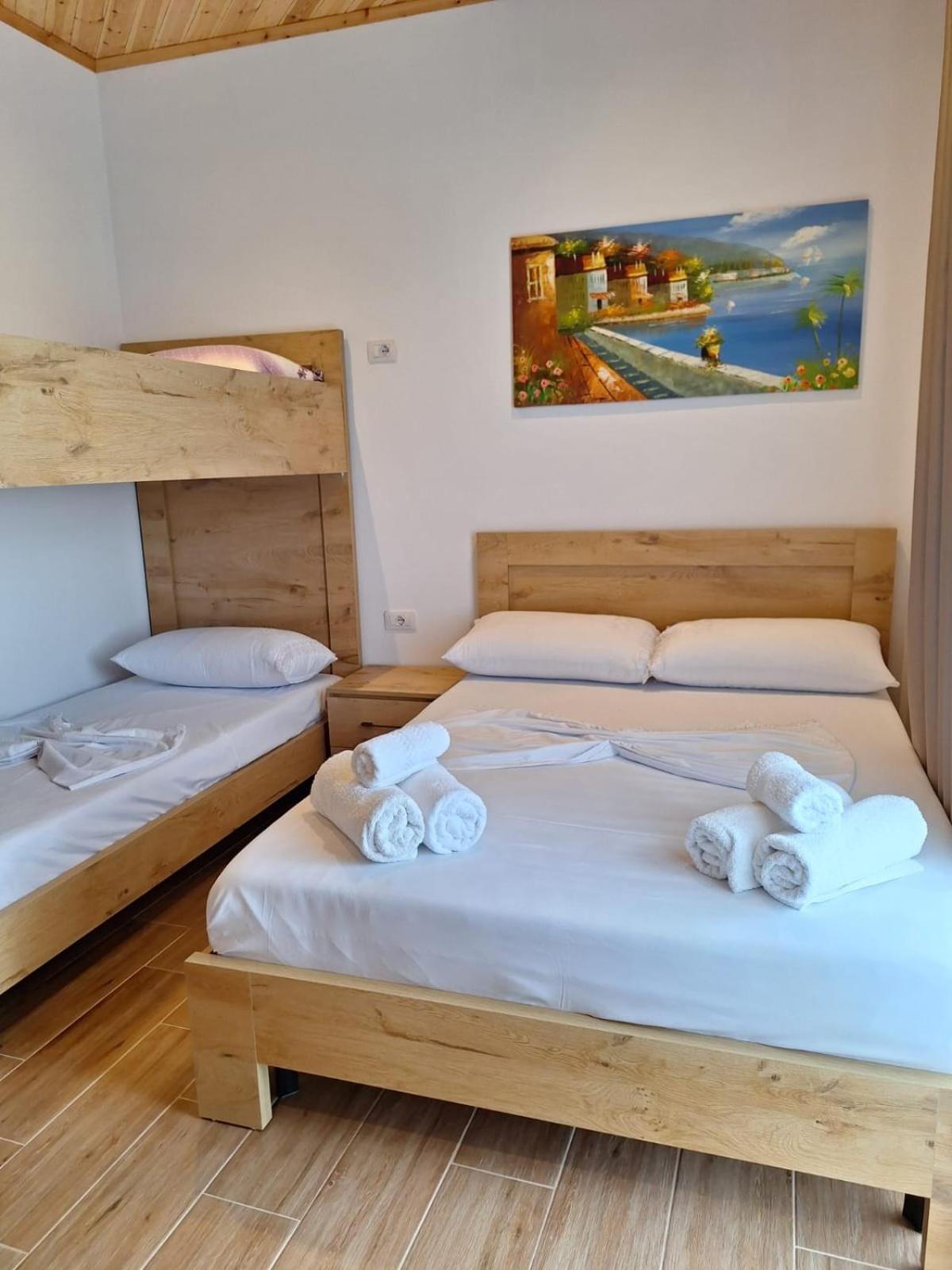 Xuxi Apartments Lukovë Eksteriør billede