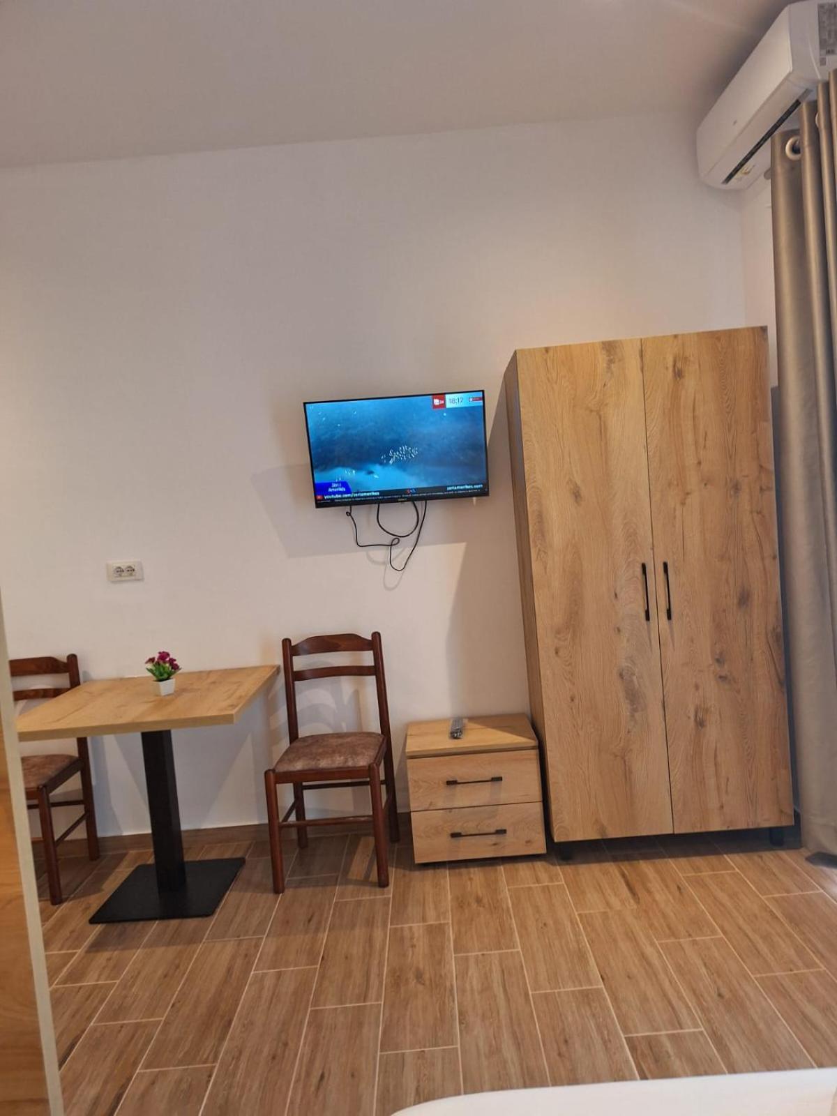 Xuxi Apartments Lukovë Eksteriør billede