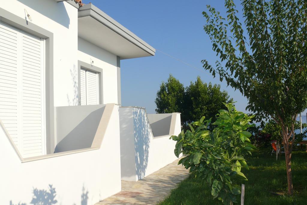 Xuxi Apartments Lukovë Eksteriør billede